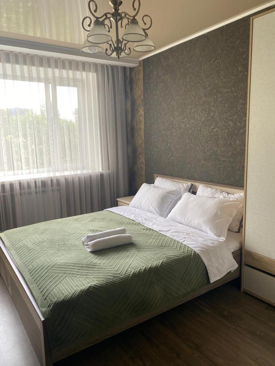 3 кмн на набережной реки есиль * Nur-Sultan (Astana)